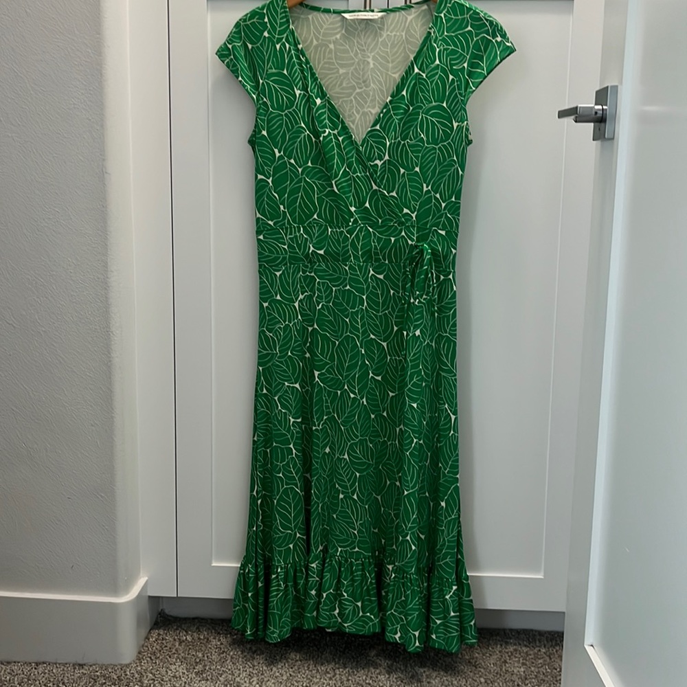 Diane Von Furstenberg faux wrap midi length dress